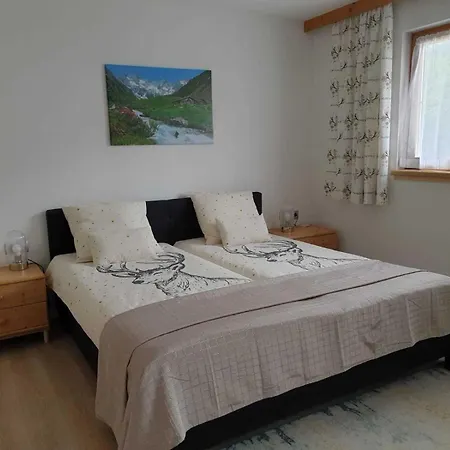 Haus Anna Ein Haus Mit Herz Fließ Chambre photo